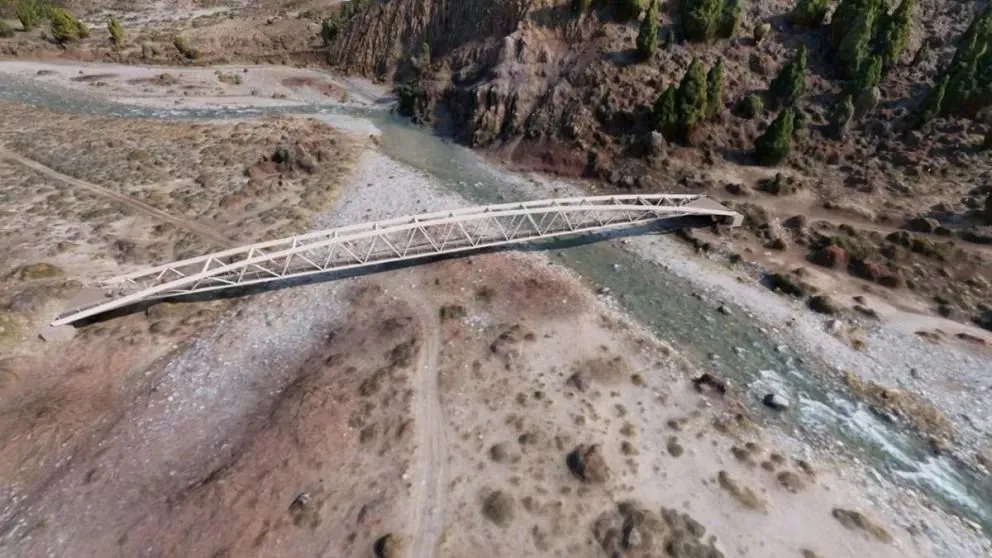 Esperada por más de 30 años, se licitará la obra del puente peatonal sobre el río Cuyín Manzano