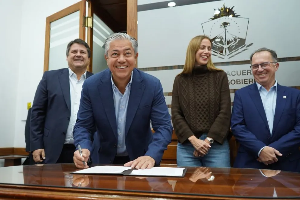 Conectividad vial Comienza la obra de asfalto de la calle Futaleufú que une Neuquén con Plottier